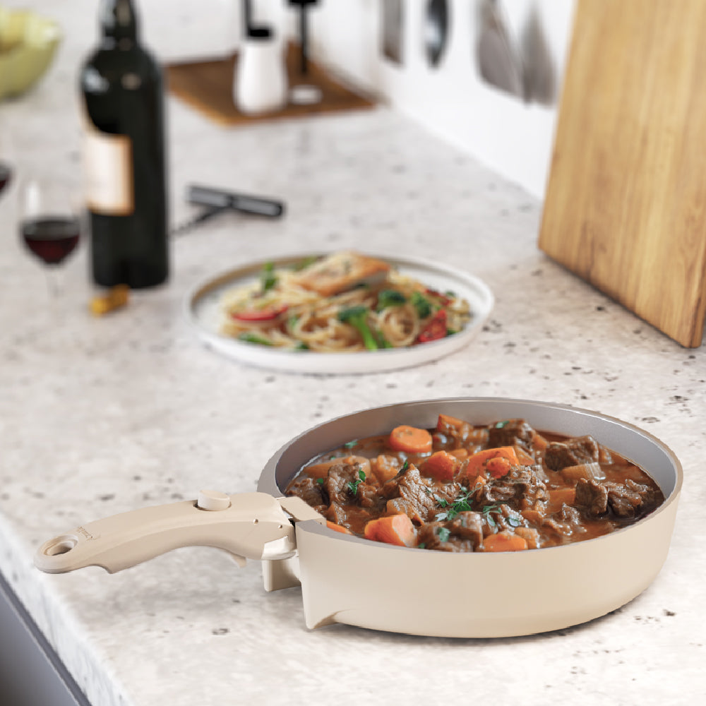 Azmile Versatile Pan 26cm Polished Stainless Steel Cooking Pot with Lid (Cream White)